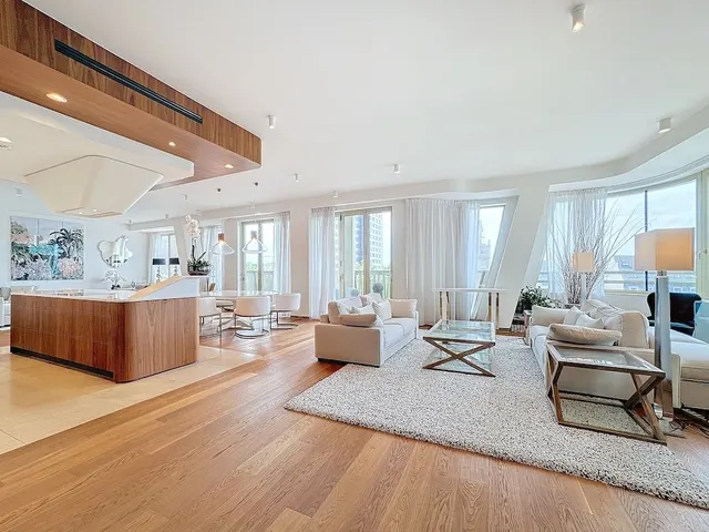 Appartement te koop in Ixelles – 1/10