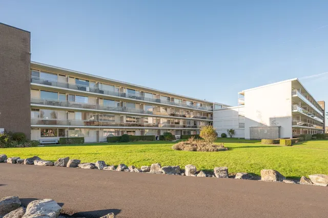 Appartement te koop in De Haan – 1/10