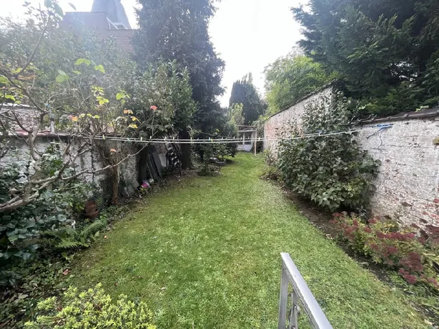 Rez-de-chaussée te koop in Ixelles – 1/7