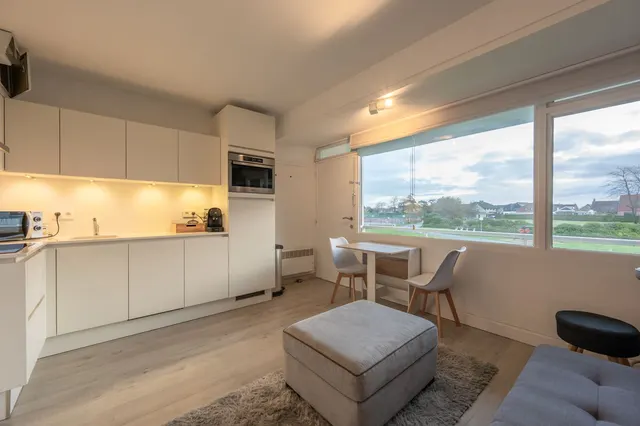 Appartement te koop in De Haan – 1/10