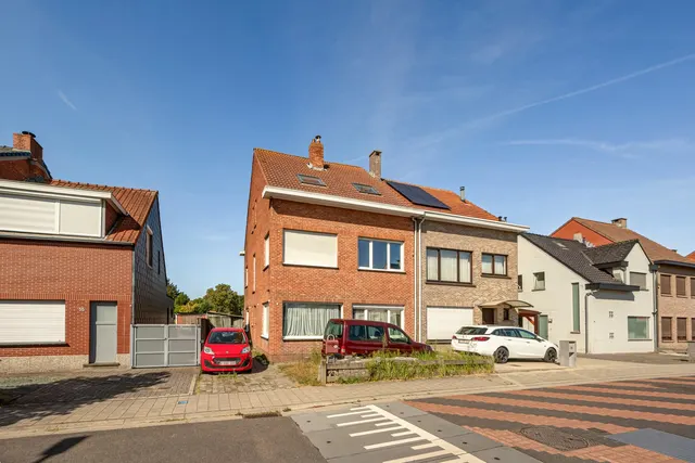 Huis te koop in Stabroek – 1/10