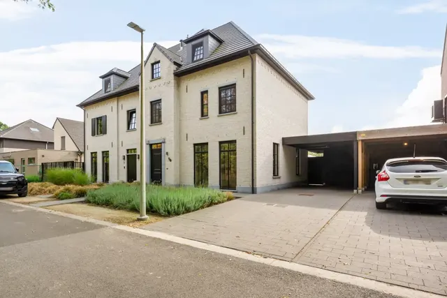 Huis te koop in Grobbendonk – 1/10