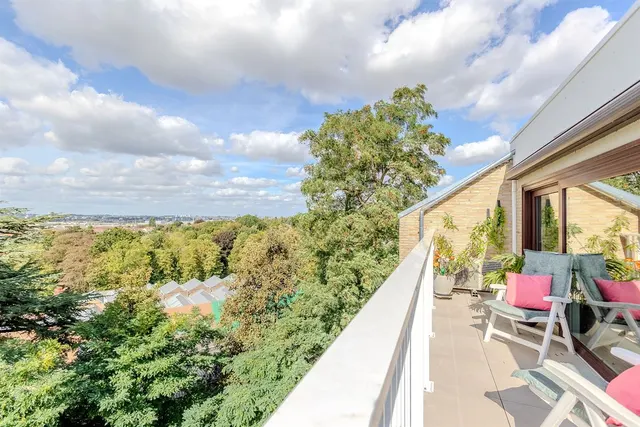Appartement te koop in Uccle – 1/10