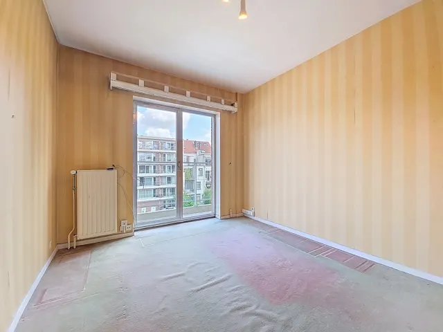 Appartement te koop in Etterbeek – 1/10