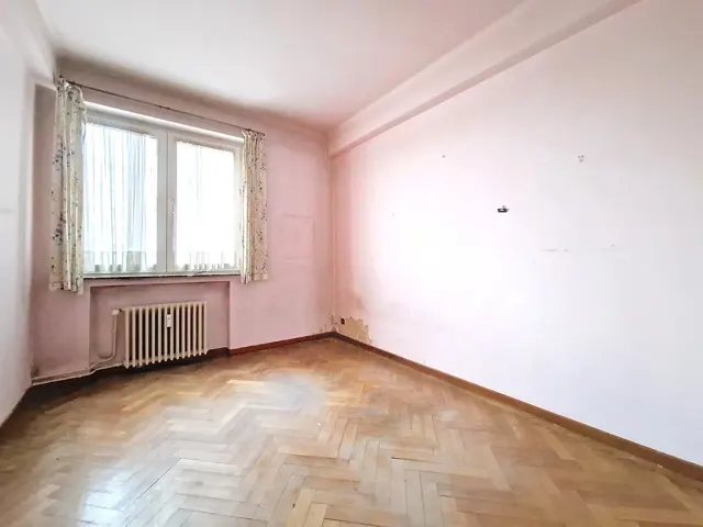 Appartement te koop in Etterbeek – 1/10