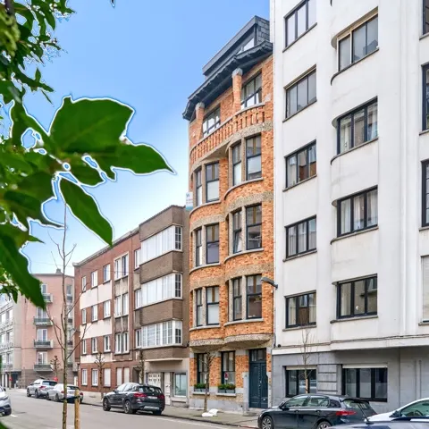 Appartement te koop in Ixelles – 1/10