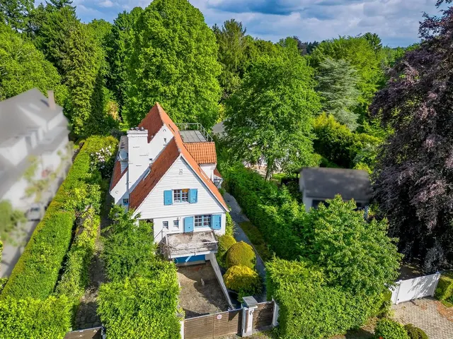Huis te koop in Uccle – 1/10
