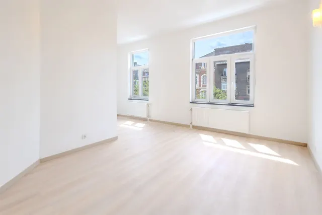 Appartement te koop in Schaerbeek – 1/10