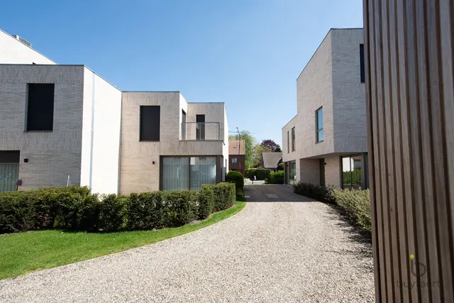 Huis te huur in 'S-Gravenwezel – 1/10