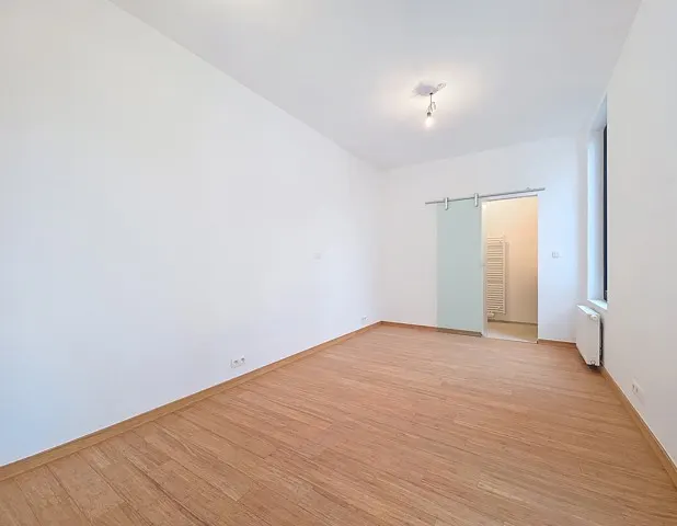 Appartement te huur in Elsene – 1/9