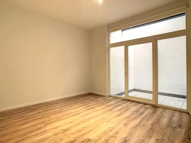 Appartement te huur in Molenbeek-Saint-Jean – 1/9