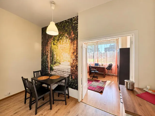 Rez-de-chaussée te koop in Ixelles – 1/10