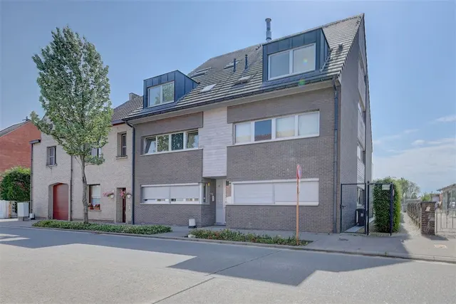 Appartement te huur in Zele – 1/10