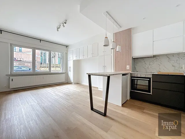 Appartement te huur in Etterbeek – 1/10