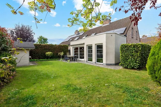 Huis for sale in Belsele – 1/10