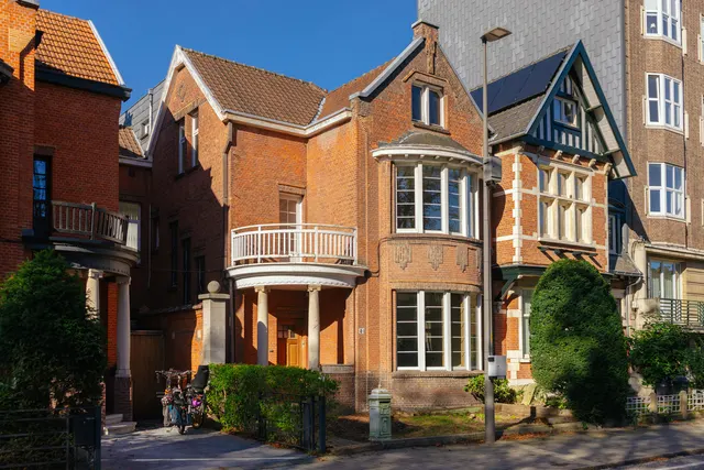 Huis te koop in Berchem – 1/10