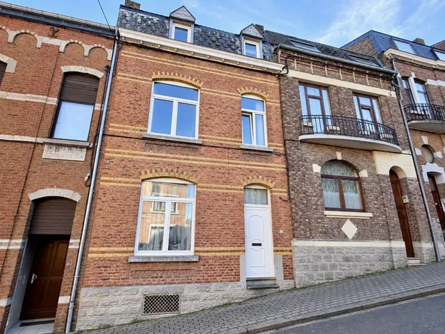 Huis te koop in Namur – 1/10