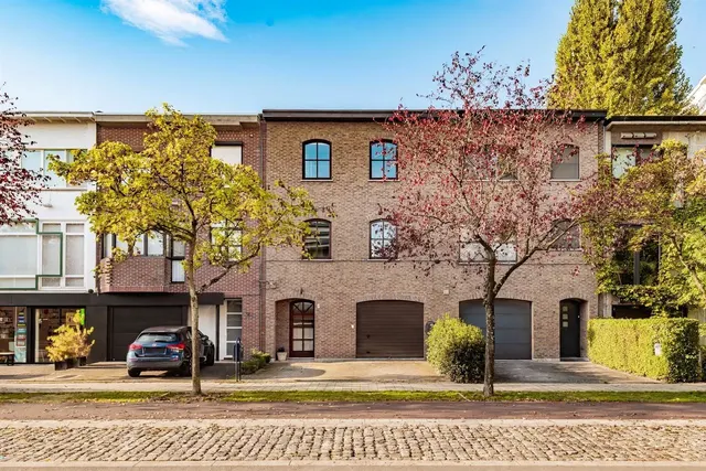 Huis te koop in Berchem – 1/10