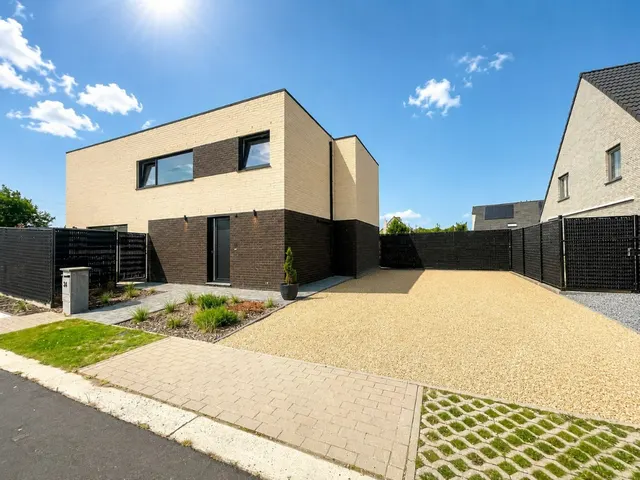 Huis te koop in Menen – 1/10