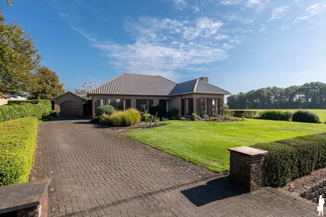 Huis te koop in Poppel – 1/10