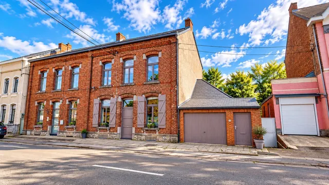Huis te koop in Erquelinnes – 1/10