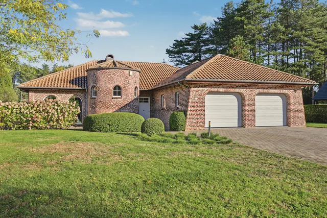 Huis te koop in Beerse – 1/10