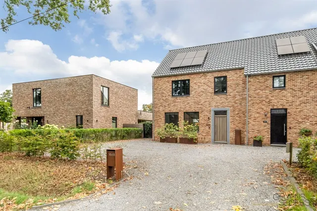 Huis te koop in Ophoven – 1/10