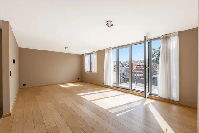 Apartment for sale in Ixelles – 1/10