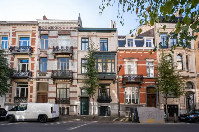 Maison à vendre à Ixelles – 1/10