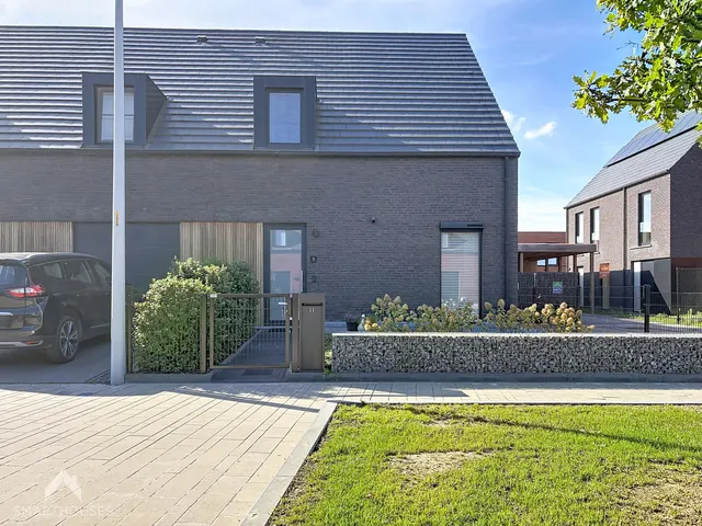 Huis à vendre à Roeselare – 1/10