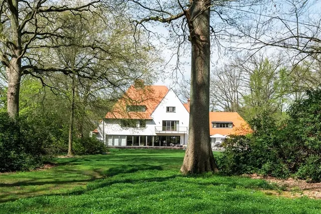 Huis te koop in Brasschaat – 1/10