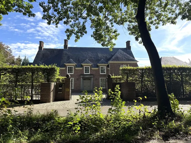 Maison à vendre à Broechem – 1/10