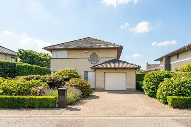 Woning te koop in Lovendegem – 1/10