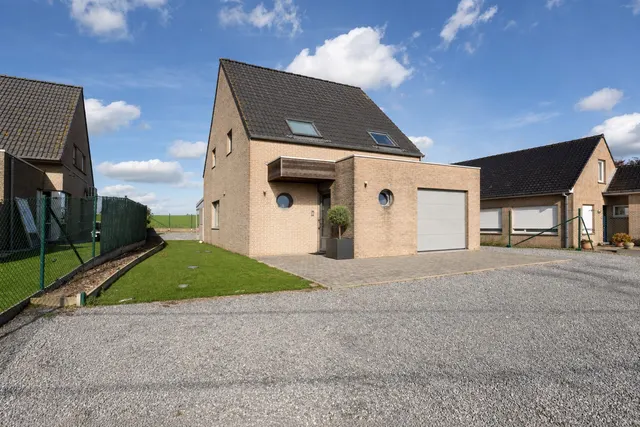 House for sale in Aarsele – 1/10