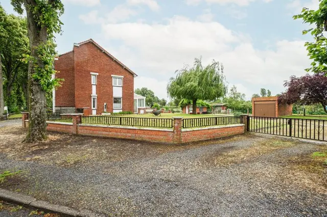 House for sale in Ghlin – 1/10