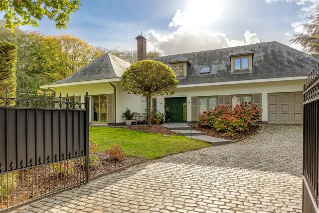 Huis te koop in Schoten – 1/4