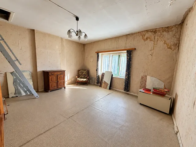 House for sale in Sambreville – 1/10