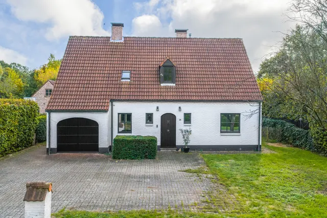 Huis te koop in Malle – 1/10