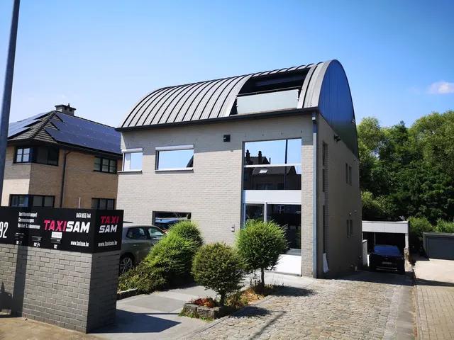 House for sale in Ninove – 1/10