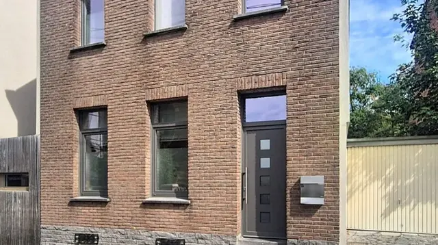 Maison à vendre à Mont Saint Guibert – 1/10