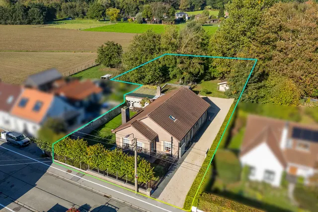 Bungalow te koop in Merelbeke – 1/10