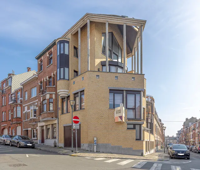 House for sale in Anderlecht – 1/10
