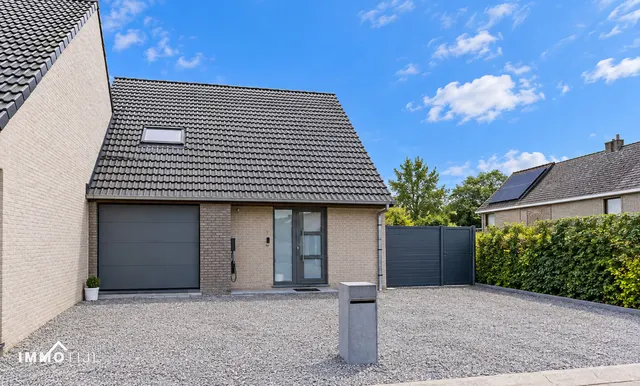 House for sale in Lebbeke – 1/10