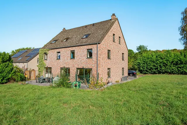 Maison à vendre à Court-Saint-Étienne – 1/10