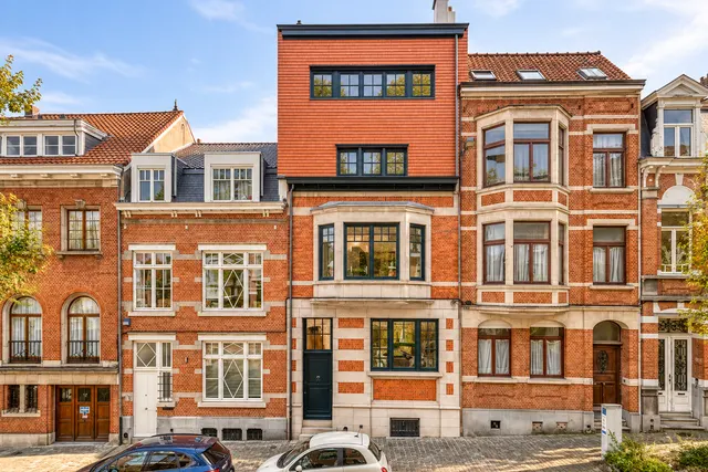 Huis te koop in Schaerbeek – 1/10