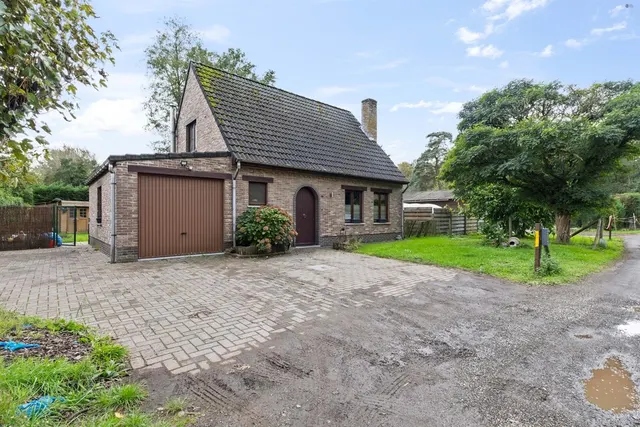 Huis te koop in Stekene – 1/10