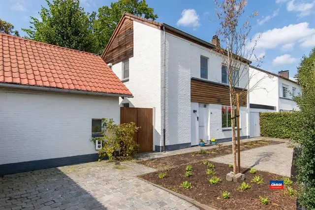 Villa à vendre à Aartselaar – 1/10