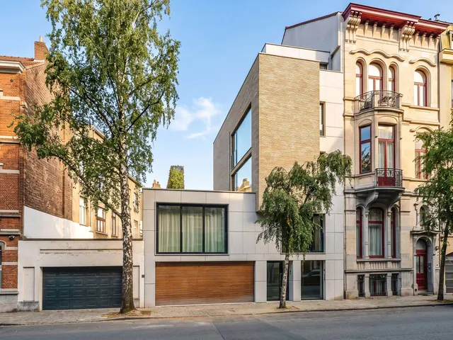 House à vendre à Ixelles – 1/10