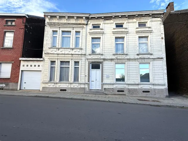 Herenhuis à vendre à Charleroi – 1/10