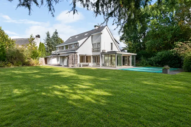 Villa for sale in Antwerpen Wilrijk – 1/10